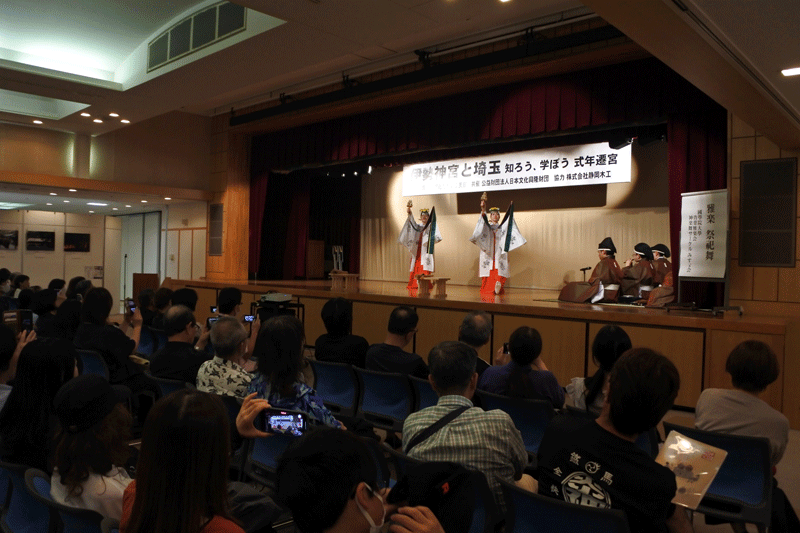 國大サークルによる公演